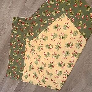 April Cornell Christmas Holiday Tablecloth